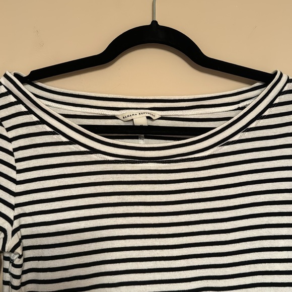 EUC Beautiful Boat Neck Three-quarter length Tee - Picture 4 of 4